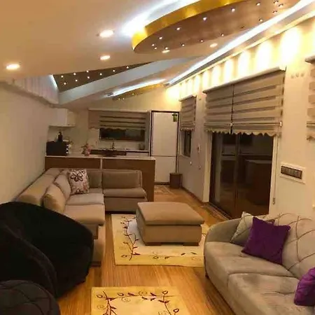 Essiz Deniz Manzarali Villa.